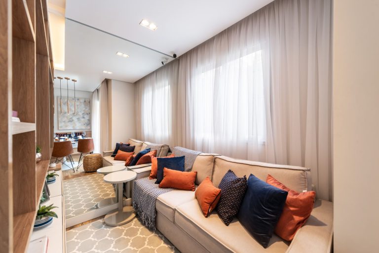 Apartamento com Terraço Gourmet na Zona Oeste – 2 Dorms, a 200m da Futura Estação Metrô Santa Marina”